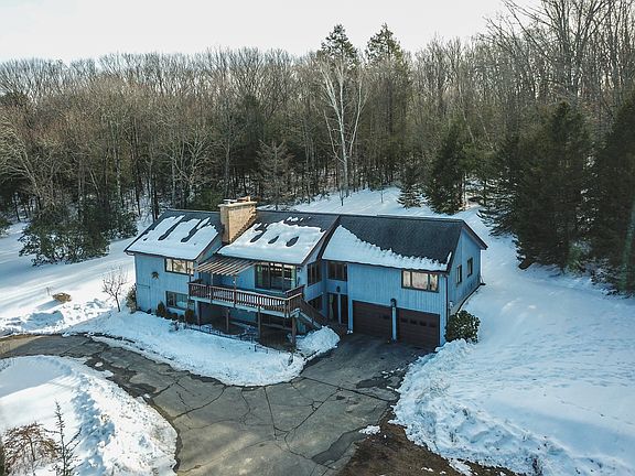1011 Litchfield Turnpike