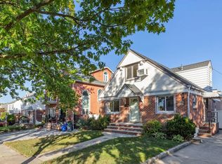 14579 6th Ave, Whitestone, NY 11357