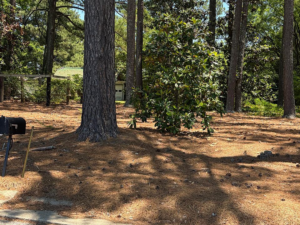 2nd image of 37 Ashley Ln