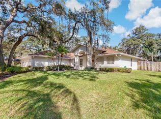 963 Ridgewood Ter, Tarpon Springs, FL 34689