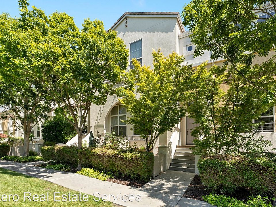 1st image of 110 Montelena Ct