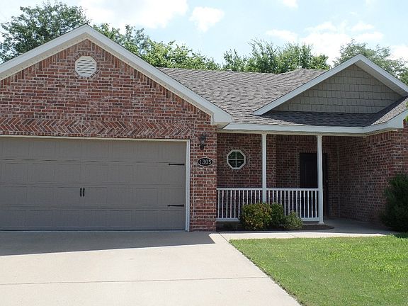 3rd image of 1305 Latisha Ln