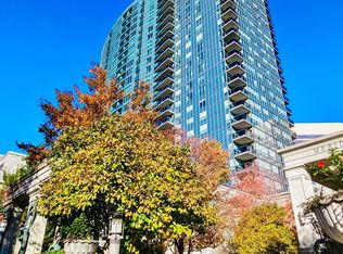 25 Greenview Ave #325, Toronto, ON M2M0A5