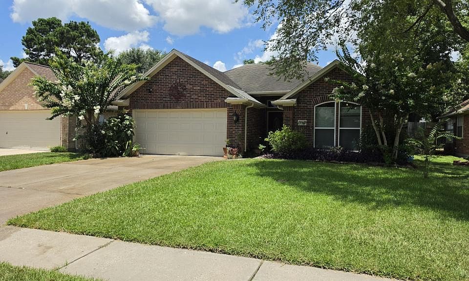 1st image of 30907 Trinket Dr