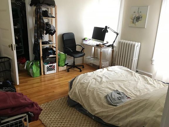 3rd image of 88 Prescott St #37