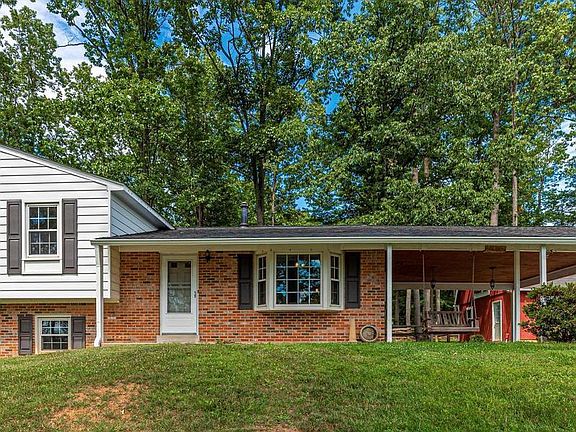 3rd image of 11396 Canary Dr