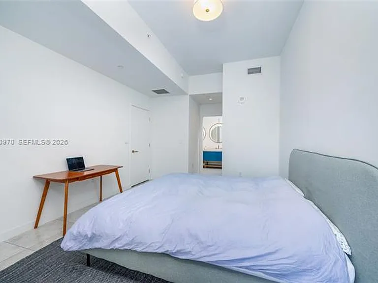 2678 Tigertail Ave #413 — Photo 17