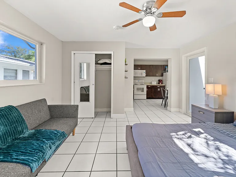 1133-1137 NE 17th Ave #7 — Photo 7