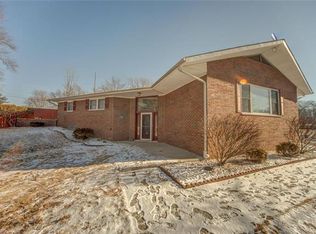 125 Churchill Dr, Belleville, IL