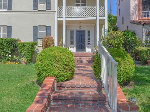 3rd image of 220 S Poinsettia Pl #A