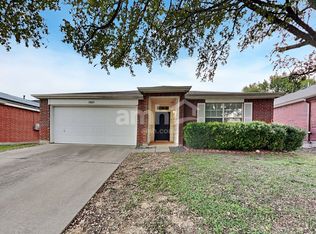 1420 Mosscreek Dr, Denton, TX 76210