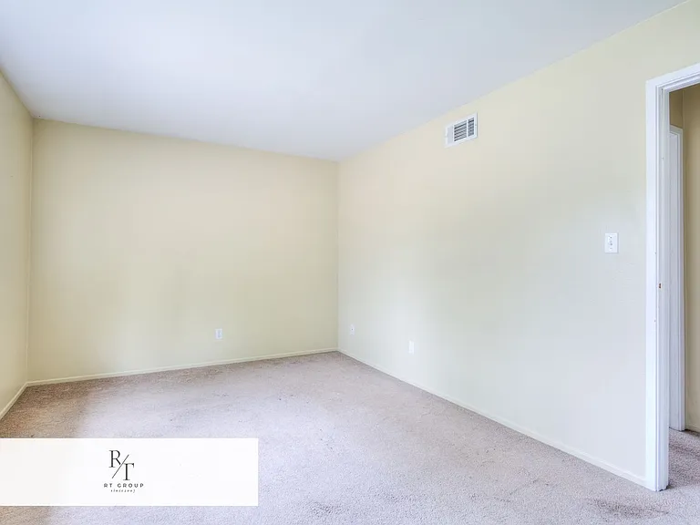 2368 Pepper St — Photo 21