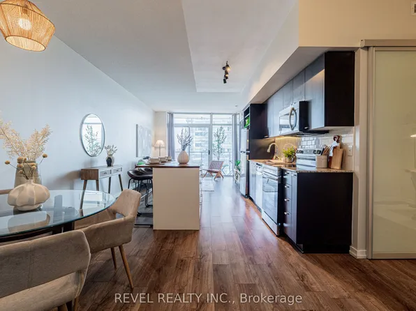 103 The Queensway Unit 1616, Toronto, ON M6S 5B3