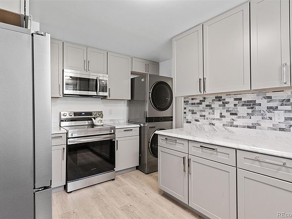 3rd image of 4728 Dover Street