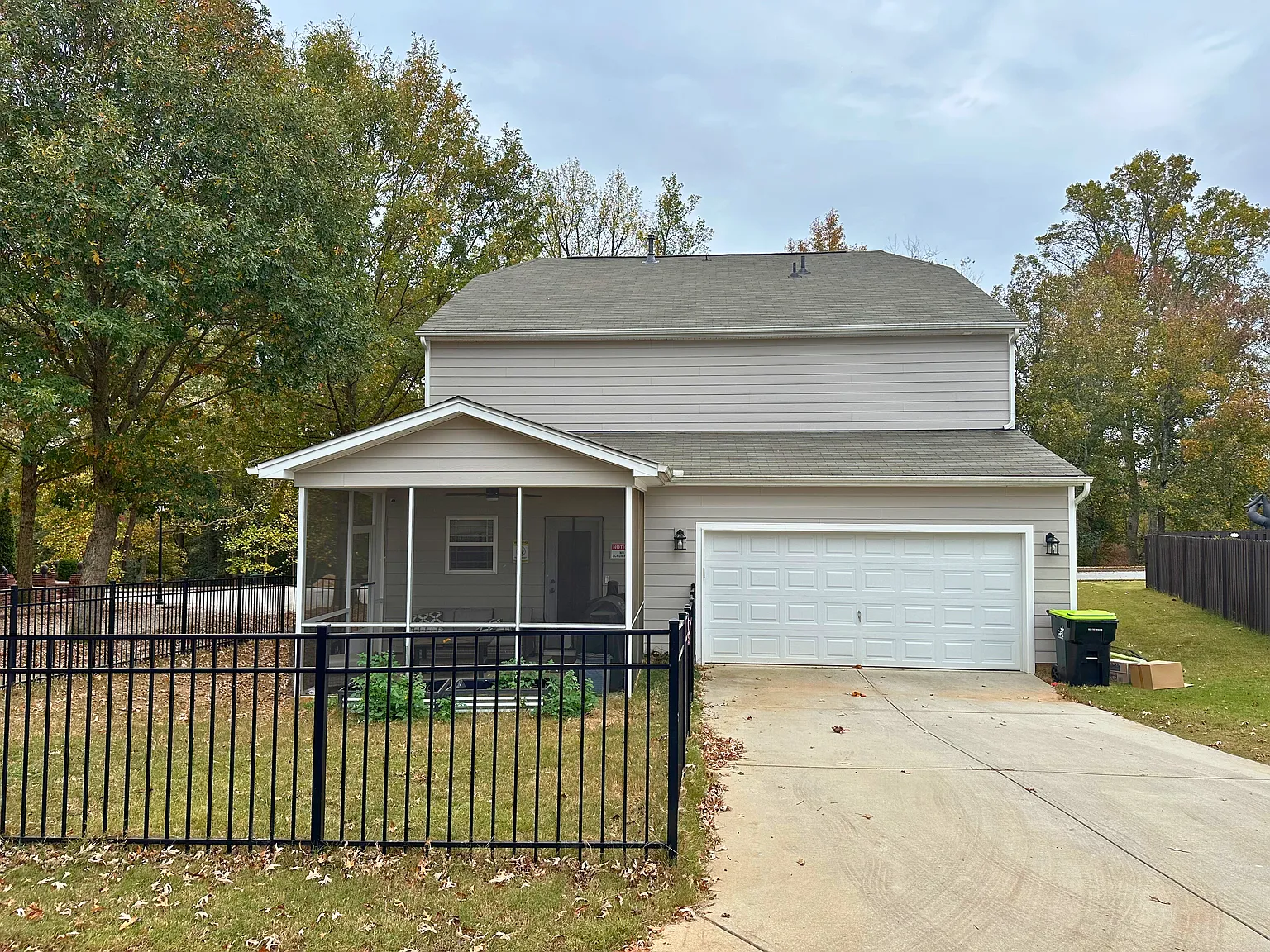 3 bed, 2.5 bath, 2000 sqft, $2,250 — Photo 3