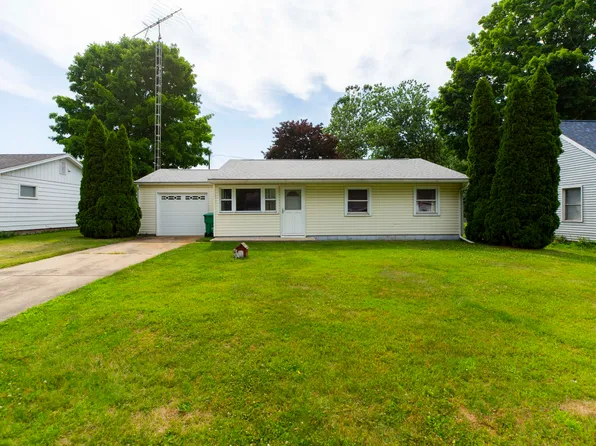 1830 S 12th St, Niles, MI 49120