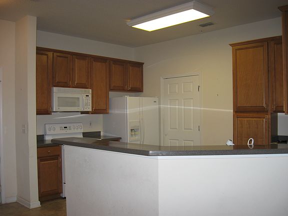 Spacious Kitchen