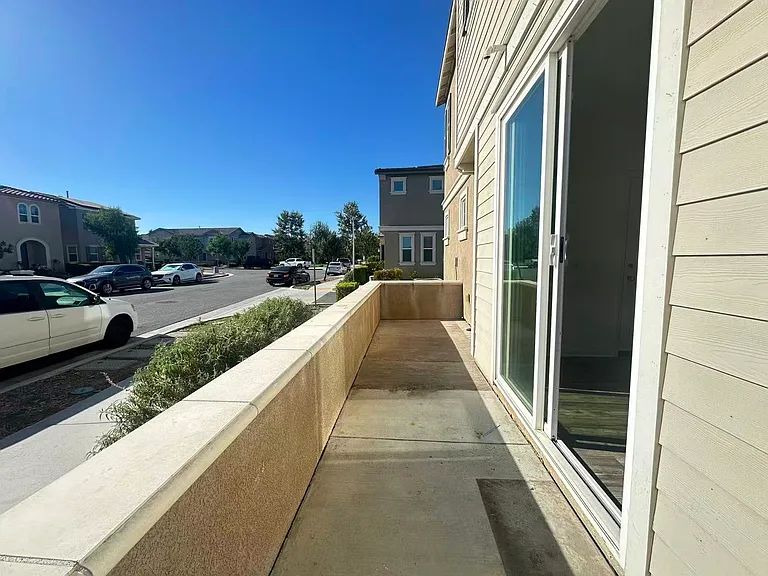 5862 Ginger Dr — Photo 12