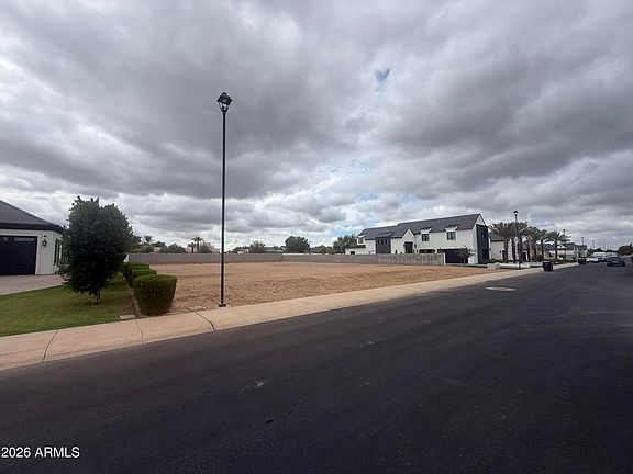 2nd image of 2667 E Blue Sage Road #98