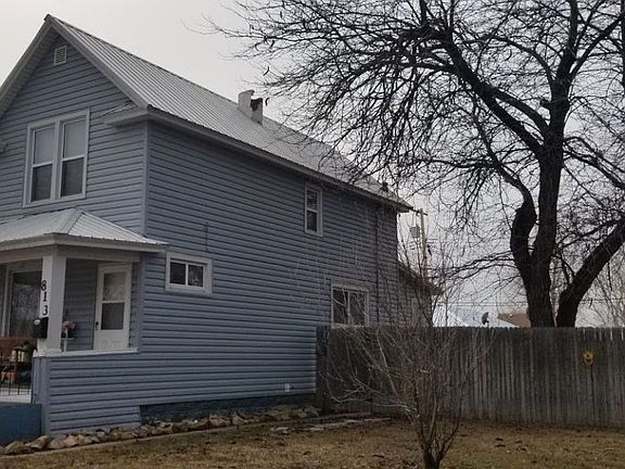 2nd image of 813 Knight St