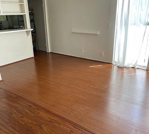 3rd image of 655 N Lucerne Blvd