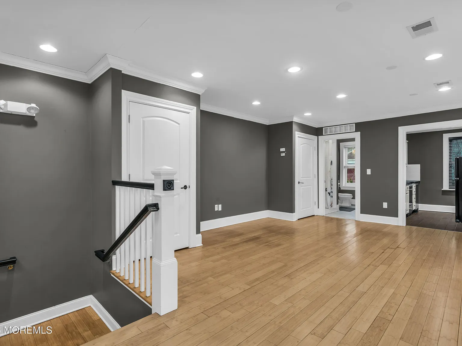 1 bed, 800 sqft, $3,200 — Photo 4