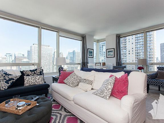 5th image of 33 W Ontario St #28BT