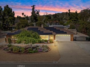 2906 Mockingbird Ln, Hemet, CA 92544