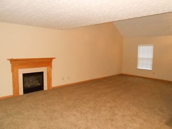 3rd image of 5420 Hillbrook Dr