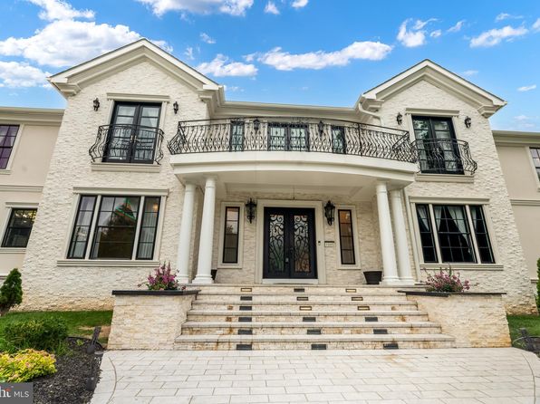 1065 Northfalls Ct
