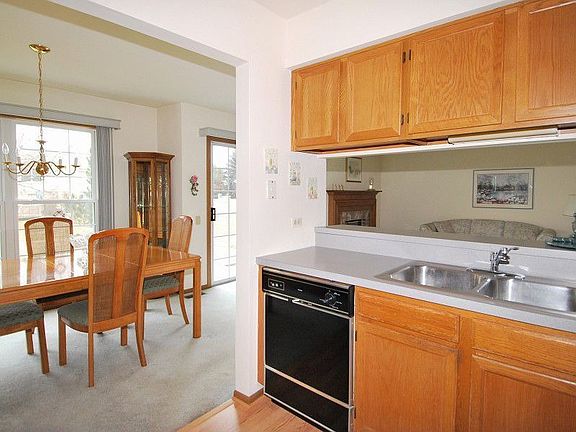 5th image of 9235 Dexter Ct