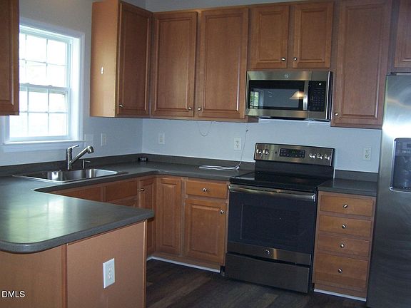 5th image of 7104 Flat Creek Ct