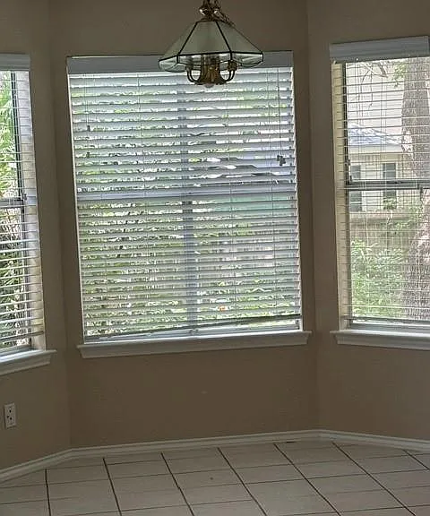 17511 Klamath Falls Dr — Photo 12