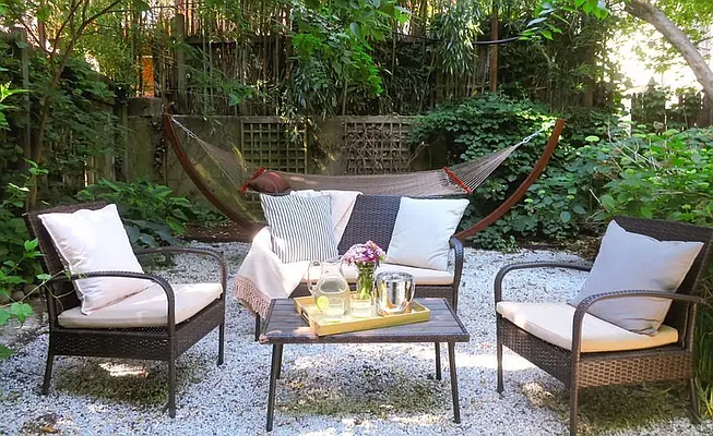 Rented by The Agency | media 9