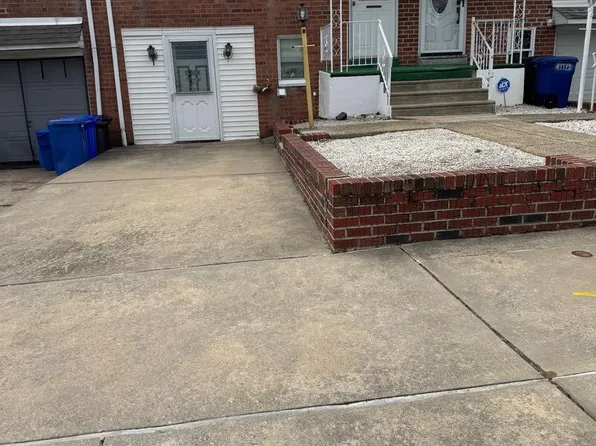 3530 Oakhill Rd, Philadelphia, PA 19154