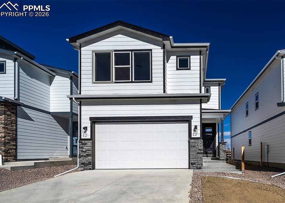 1st image of 13562 Arriba Dr