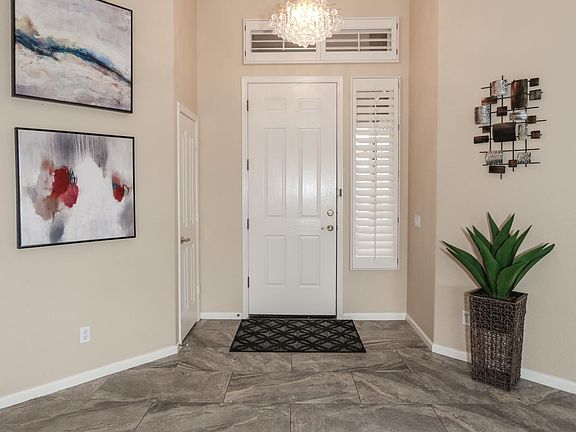 4th image of 9309 E Diamond Dr