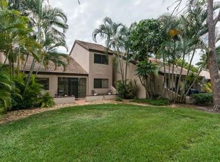 1309 Pelican Creek Xing, Saint Petersburg, FL 33707