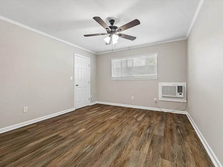 1223 W 25th St #3 — Photo 9