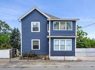 464 High St, Lawrence, MA 01841