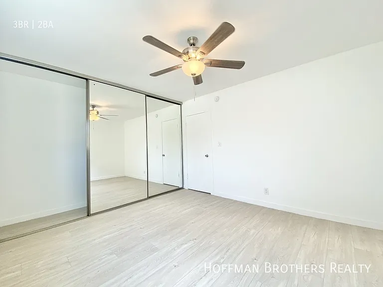 1017 Ocean Park Blvd #7 — Photo 12