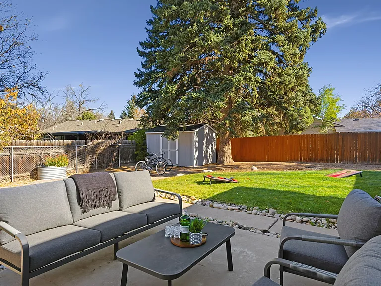 1004 Mantz Pl — Photo 21