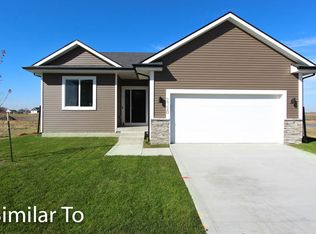 5133 155th St, Urbandale, IA 50323
