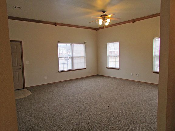 3rd image of 157 Summerwood Pl