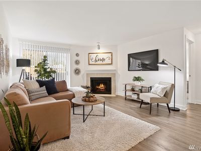 16817 Larch Way UNIT F103, Lynnwood, WA, 98037