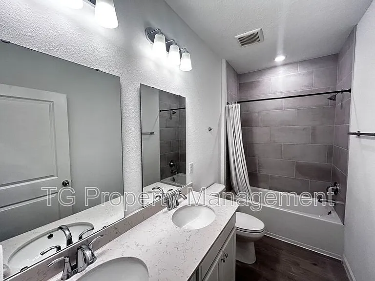 23 Lake Sinclair St — Photo 23