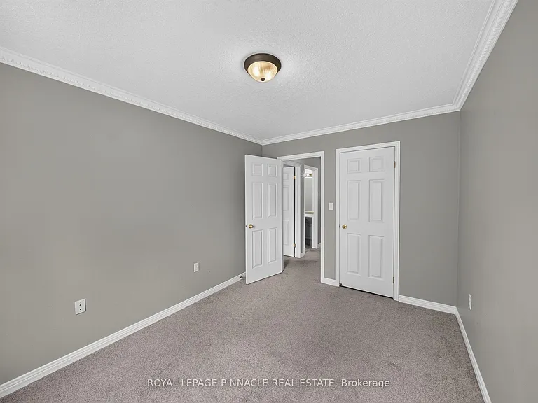 163 Livingston Ave N — Photo 25