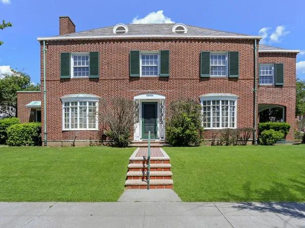 135-02 Rockaway Beach Boulevard image 1 of 20