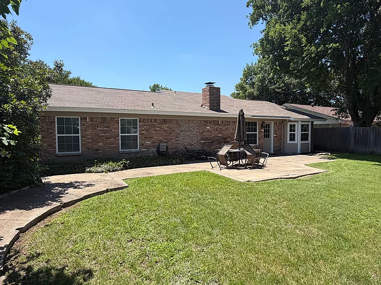 5608 Jamaica Cir — Photo 21