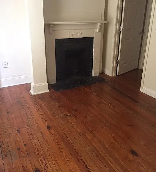 473 E Maxwell St — Photo 1